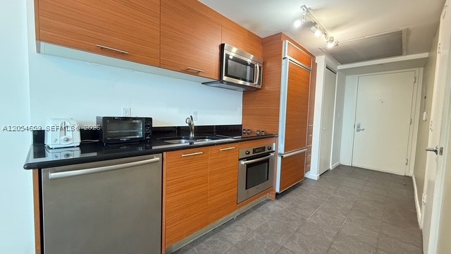 50 Biscayne Condo - Residential