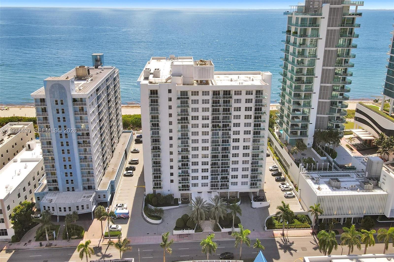 THE COLLINS CONDO - Residential