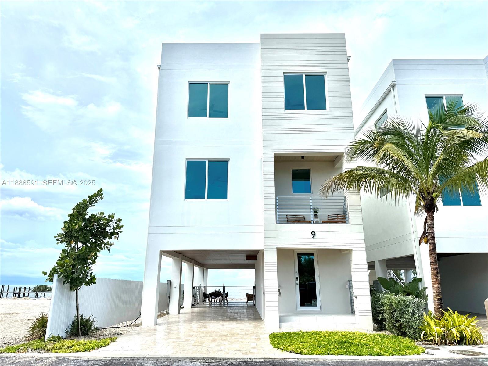 Marathon Beach - Residential