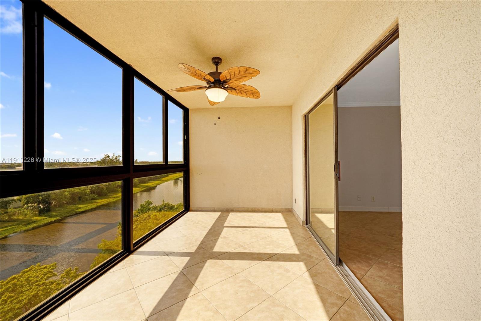 CYPRESS BEND CONDOMINIUM - Residential