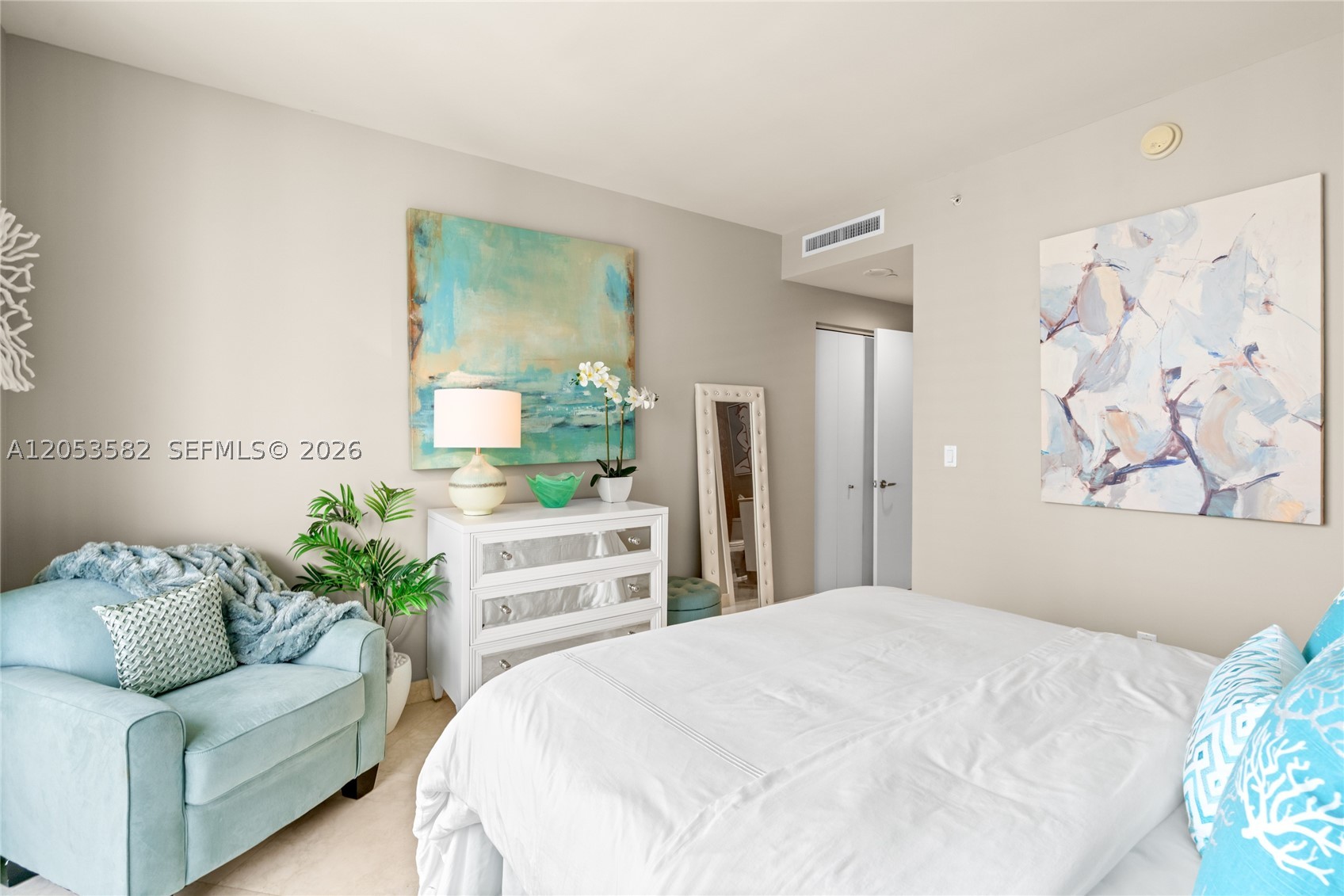 CARBONELL CONDO - Residential Lease