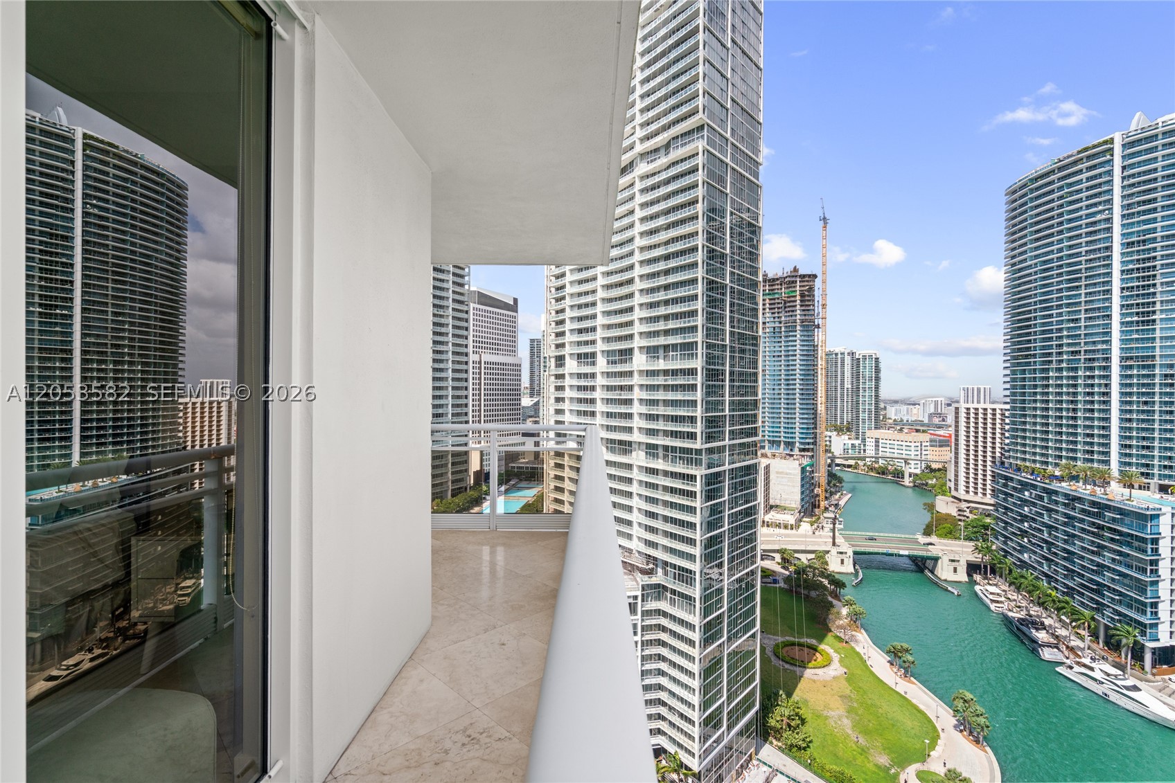 CARBONELL CONDO - Residential Lease