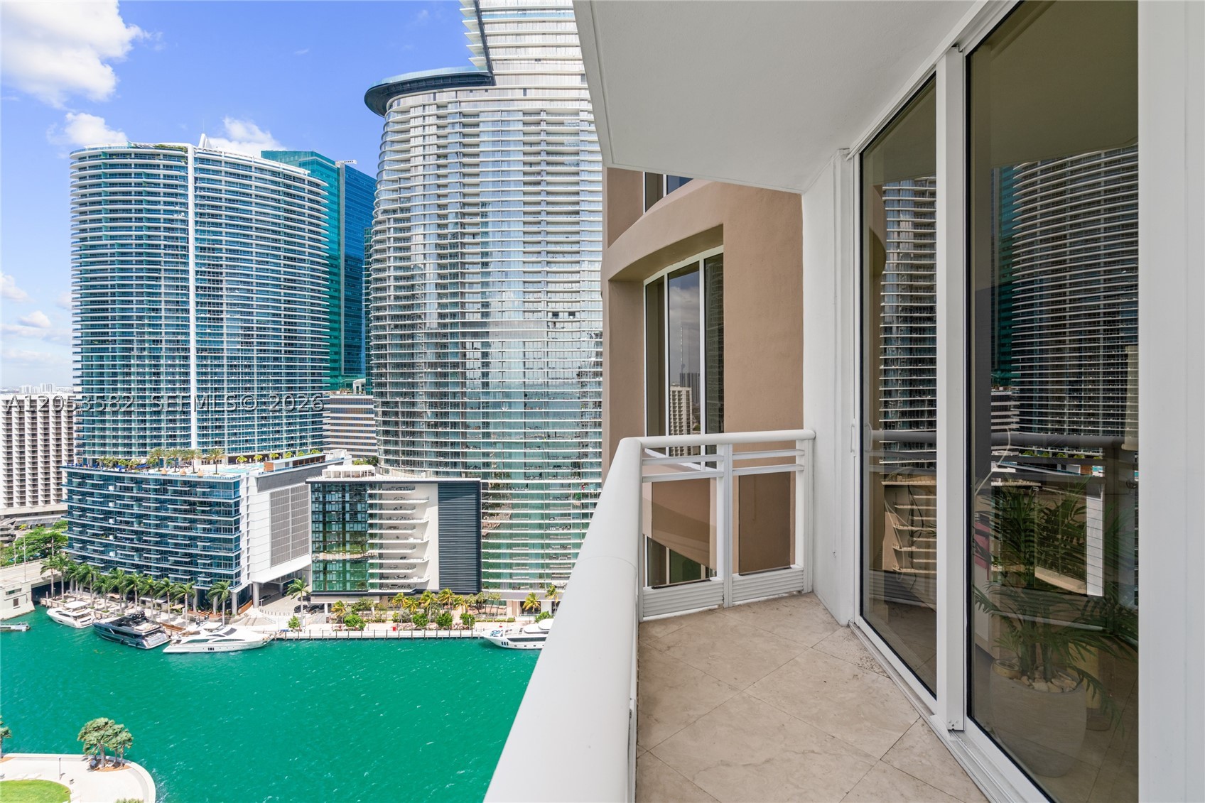 CARBONELL CONDO - Residential Lease
