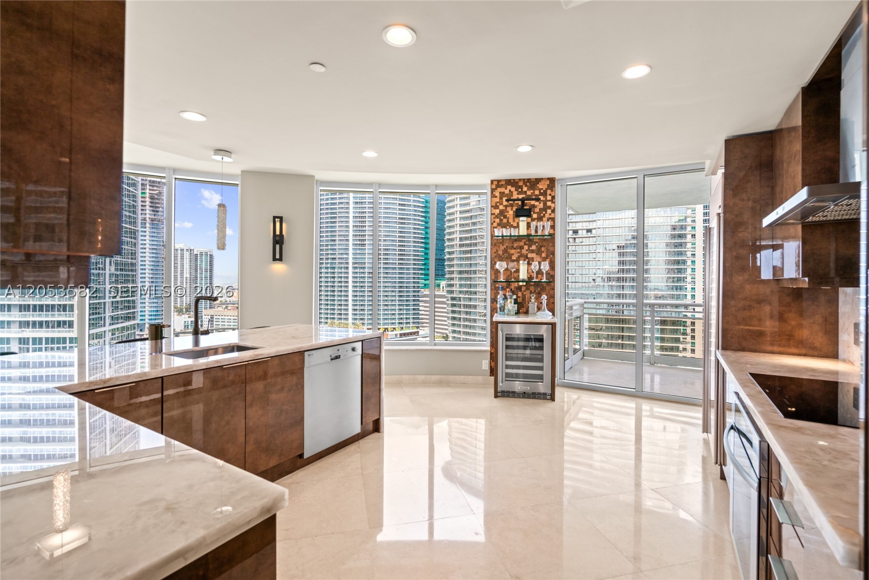 CARBONELL CONDO - Residential Lease