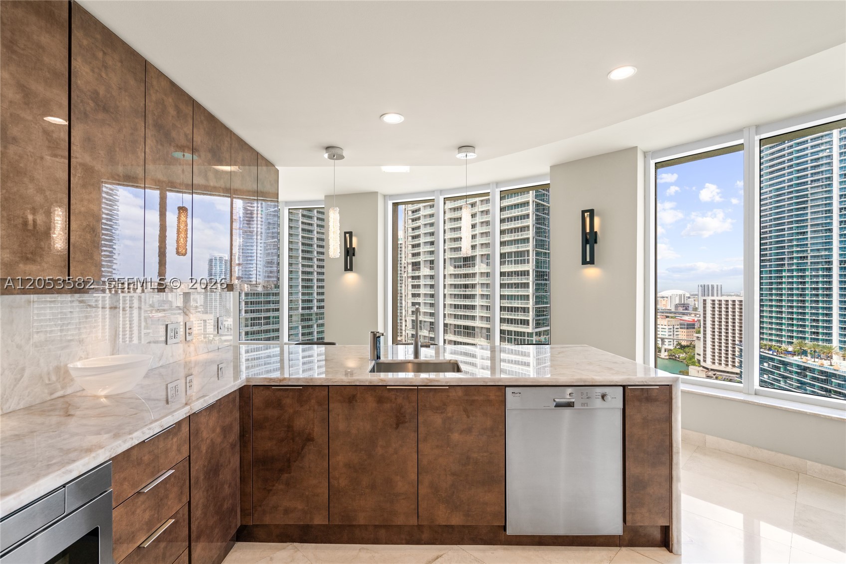 CARBONELL CONDO - Residential Lease