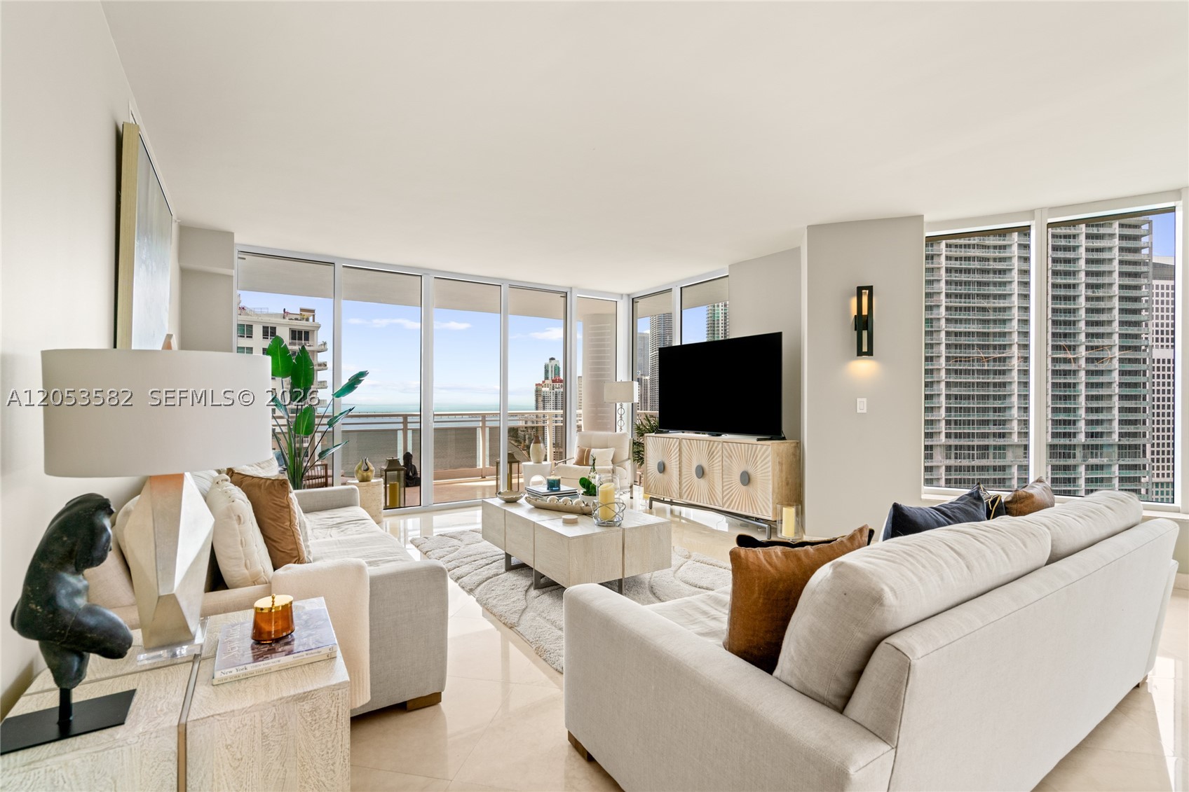 CARBONELL CONDO - Residential Lease