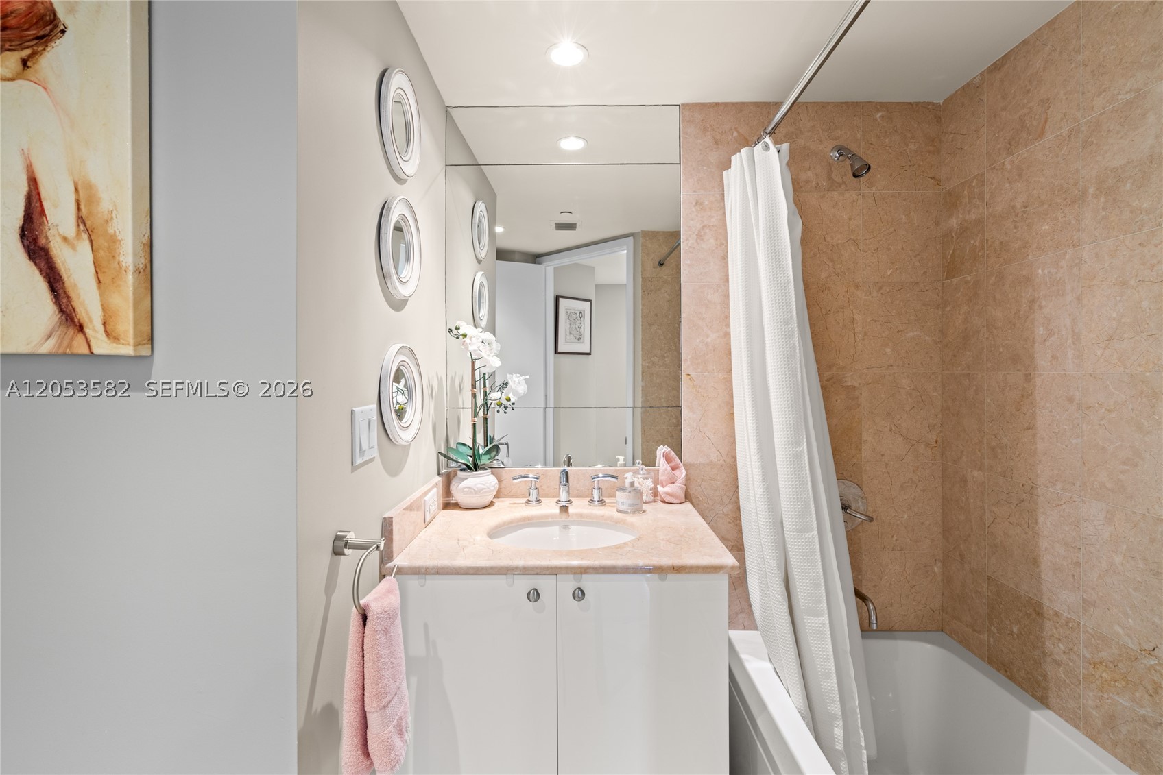 CARBONELL CONDO - Residential Lease