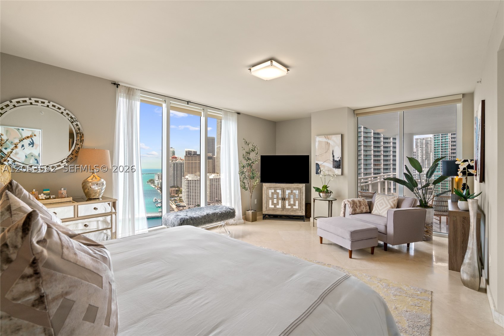 CARBONELL CONDO - Residential Lease