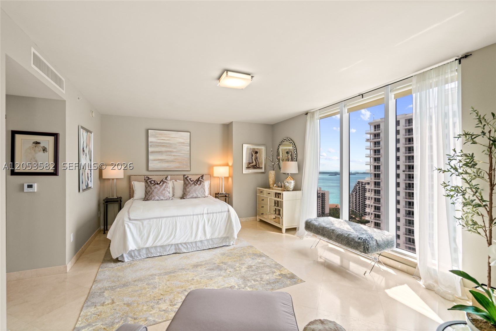 CARBONELL CONDO - Residential Lease