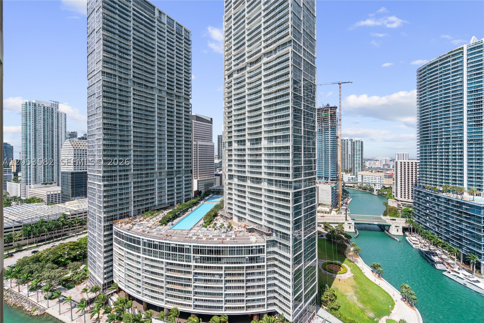 CARBONELL CONDO - Residential Lease