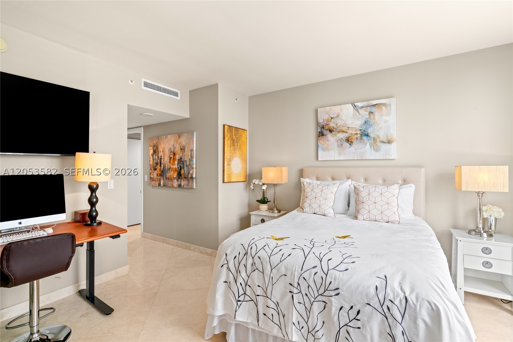 CARBONELL CONDO - Residential Lease