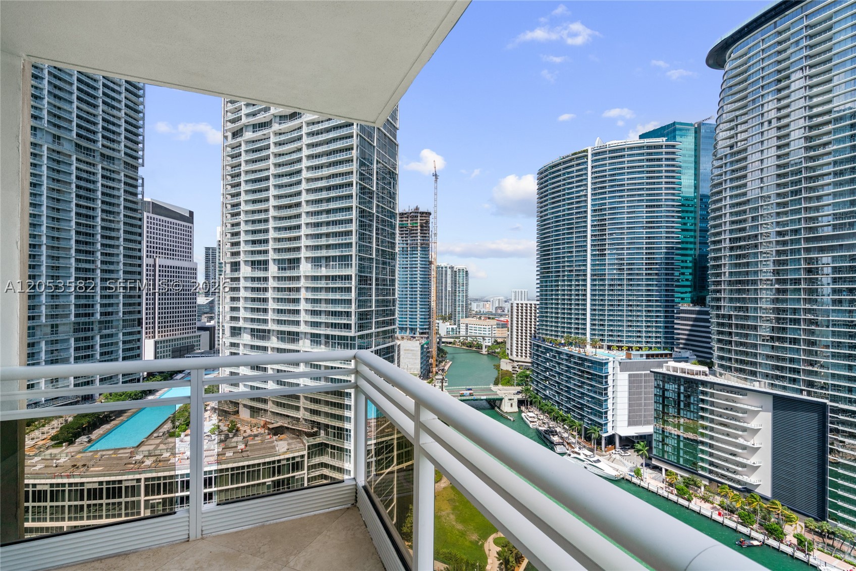 CARBONELL CONDO - Residential Lease