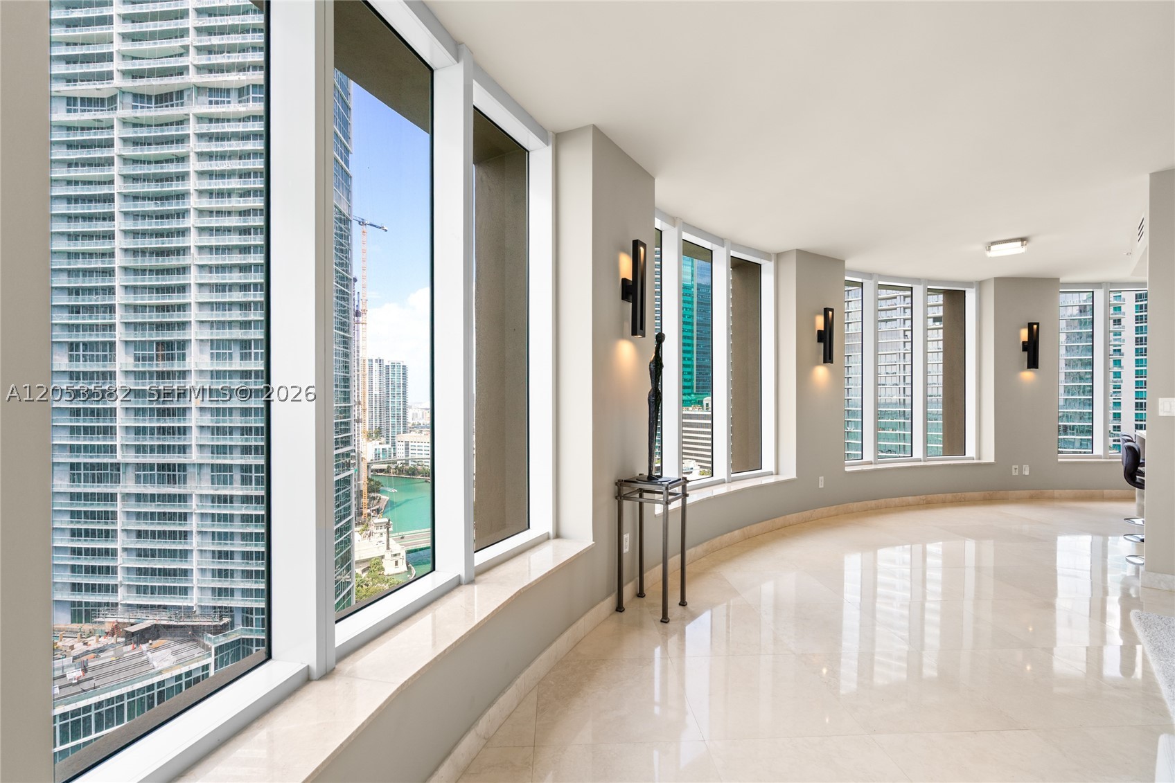 CARBONELL CONDO - Residential Lease