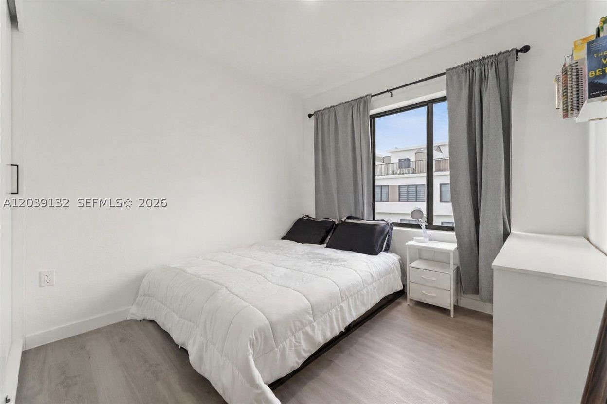 GRANDVILLE PLACE - Residential