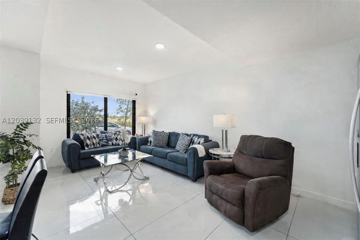GRANDVILLE PLACE - Residential