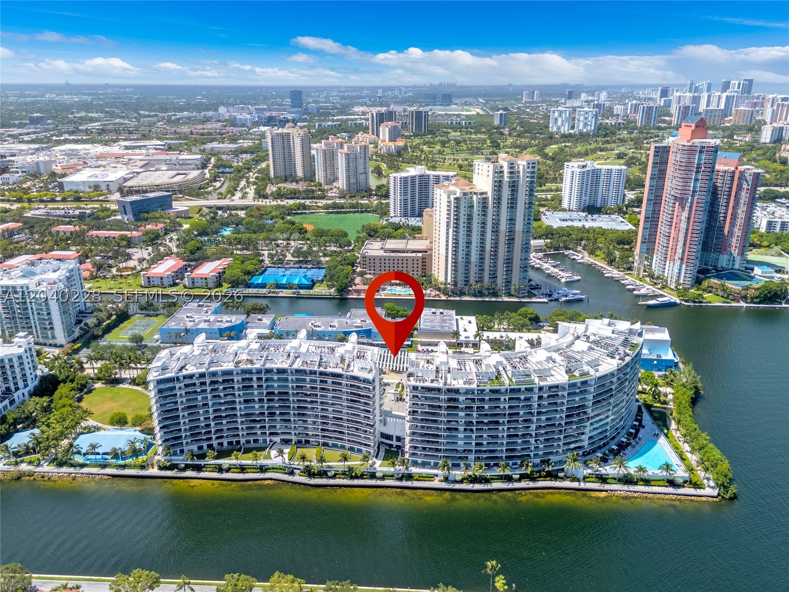 ECHO CONDO - Residential