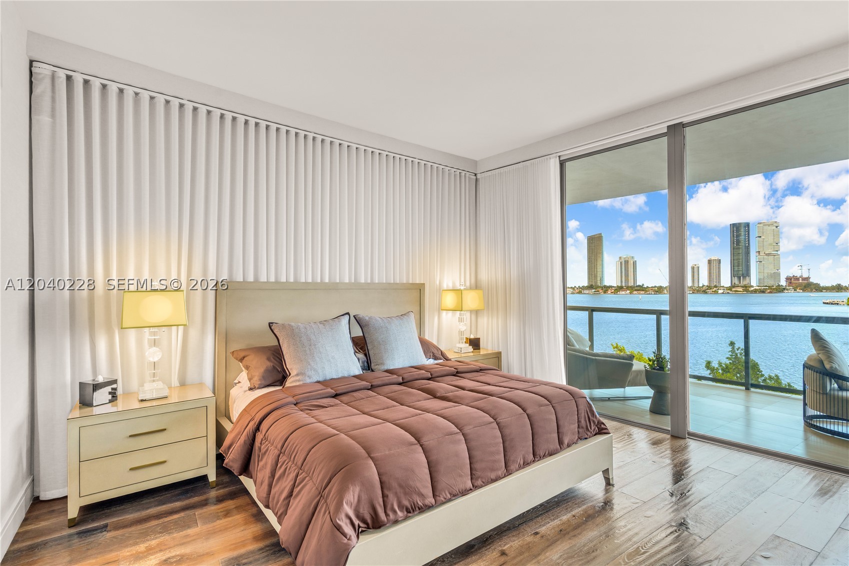 ECHO CONDO - Residential