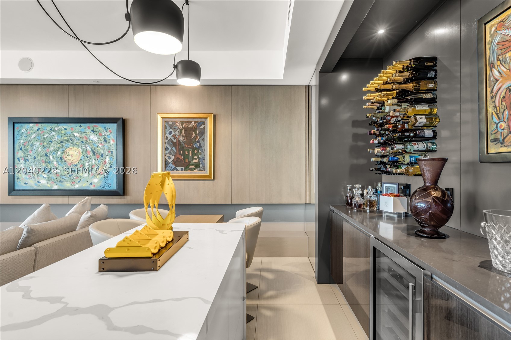 ECHO CONDO - Residential