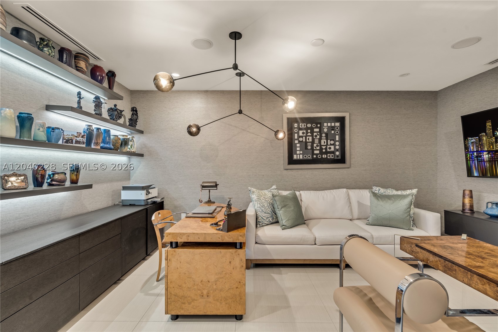 ECHO CONDO - Residential