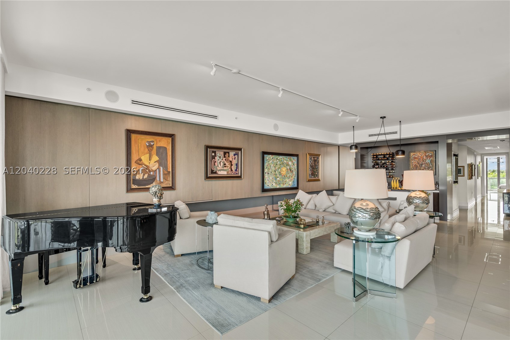 ECHO CONDO - Residential