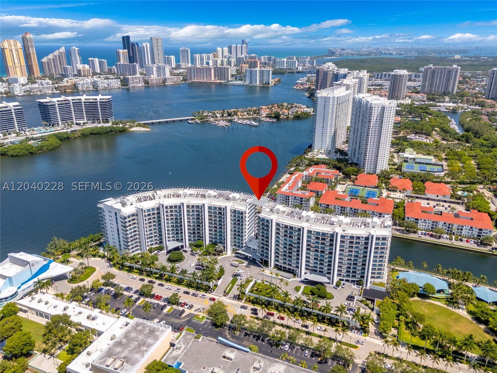 ECHO CONDO - Residential