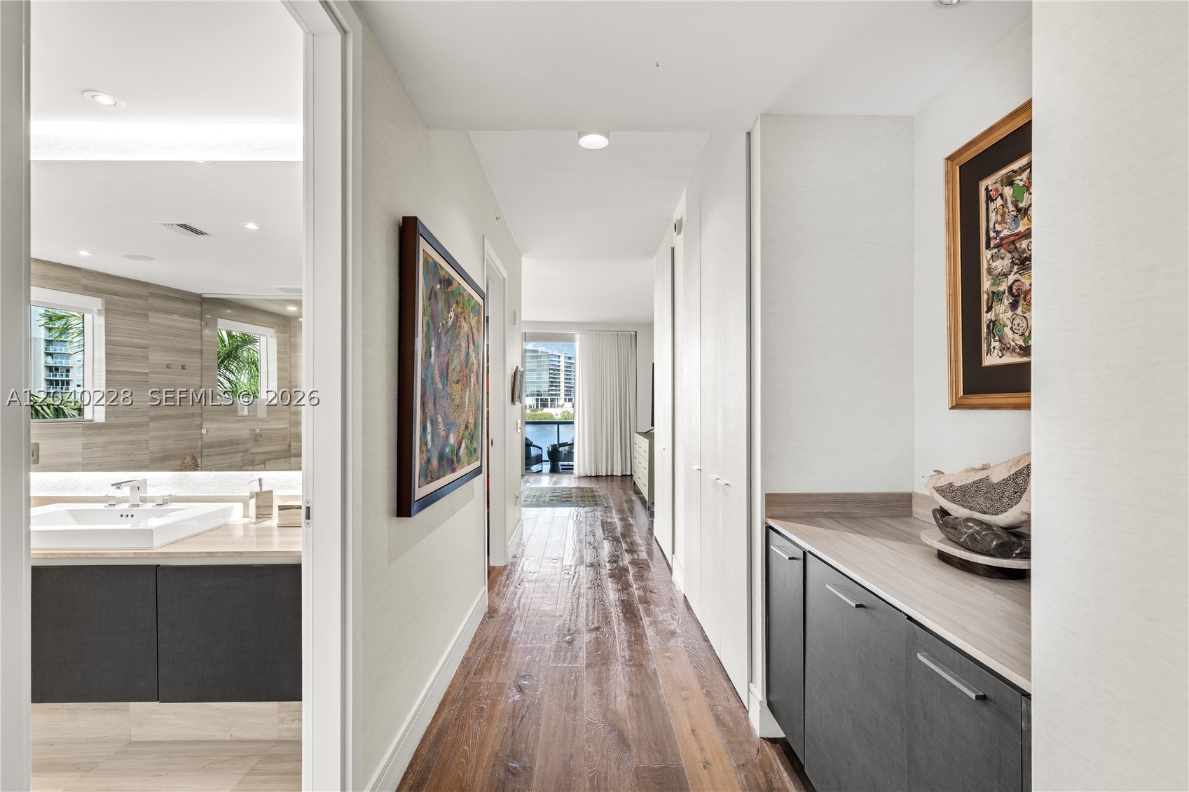 ECHO CONDO - Residential