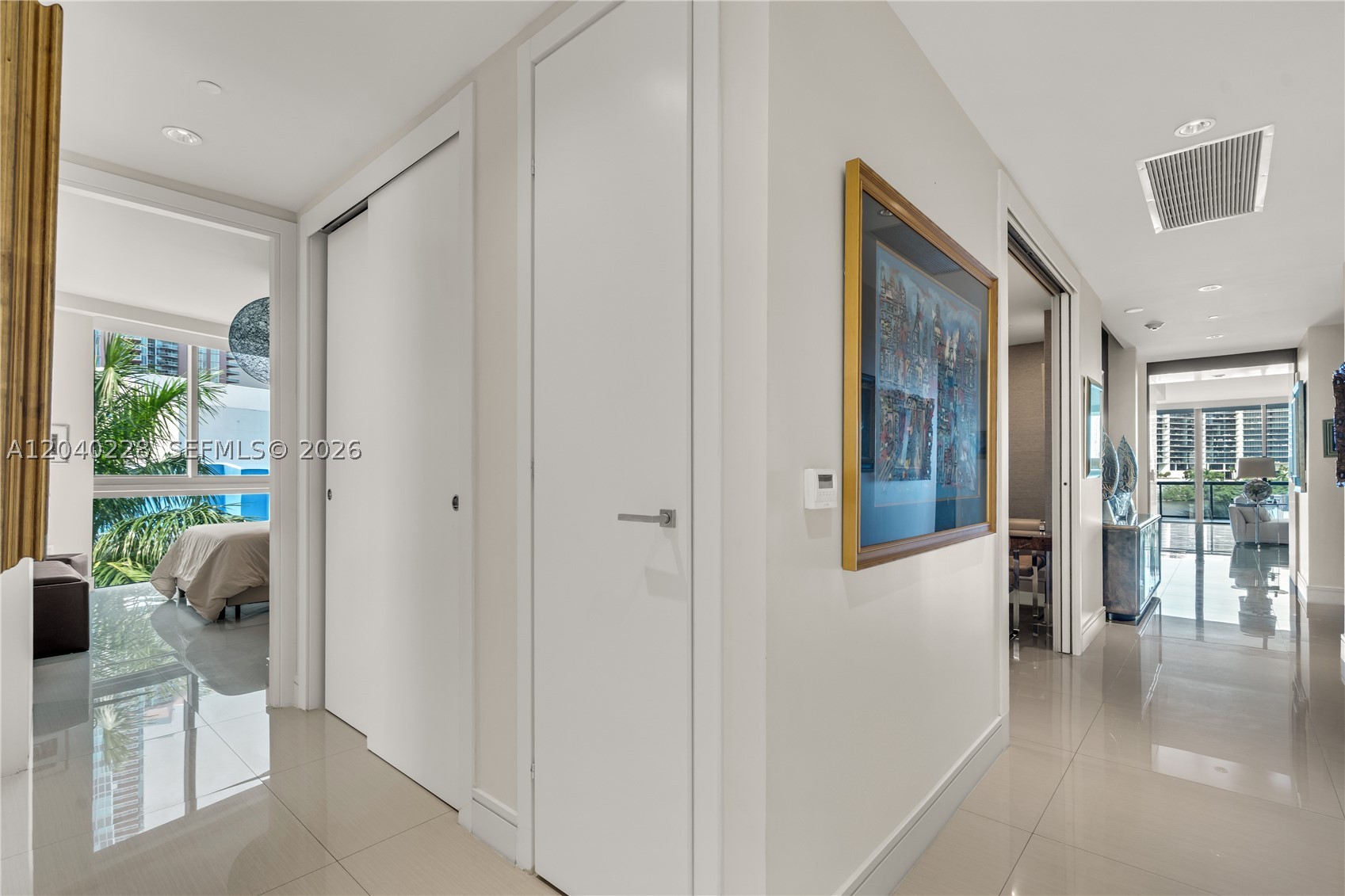 ECHO CONDO - Residential