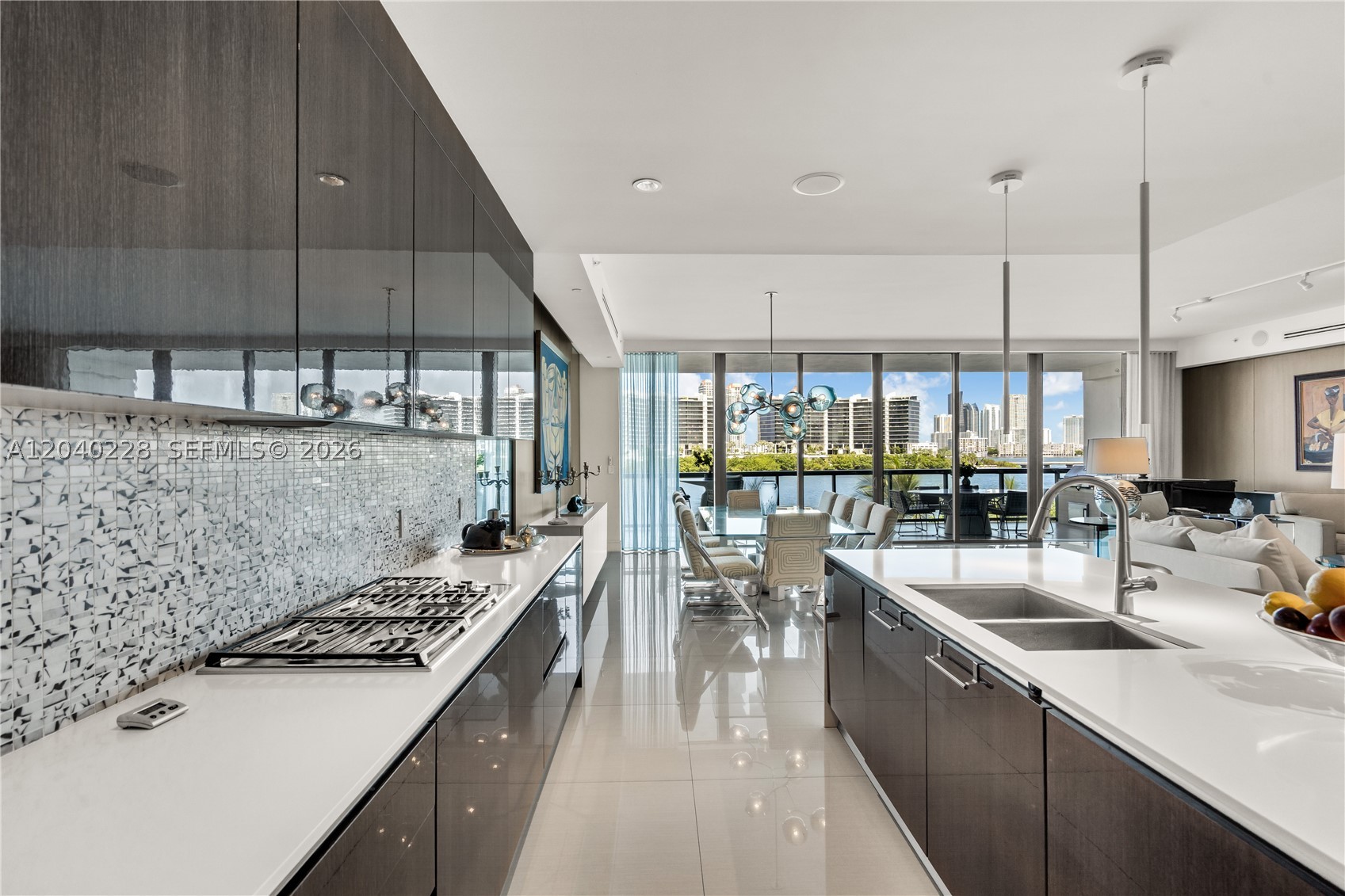 ECHO CONDO - Residential