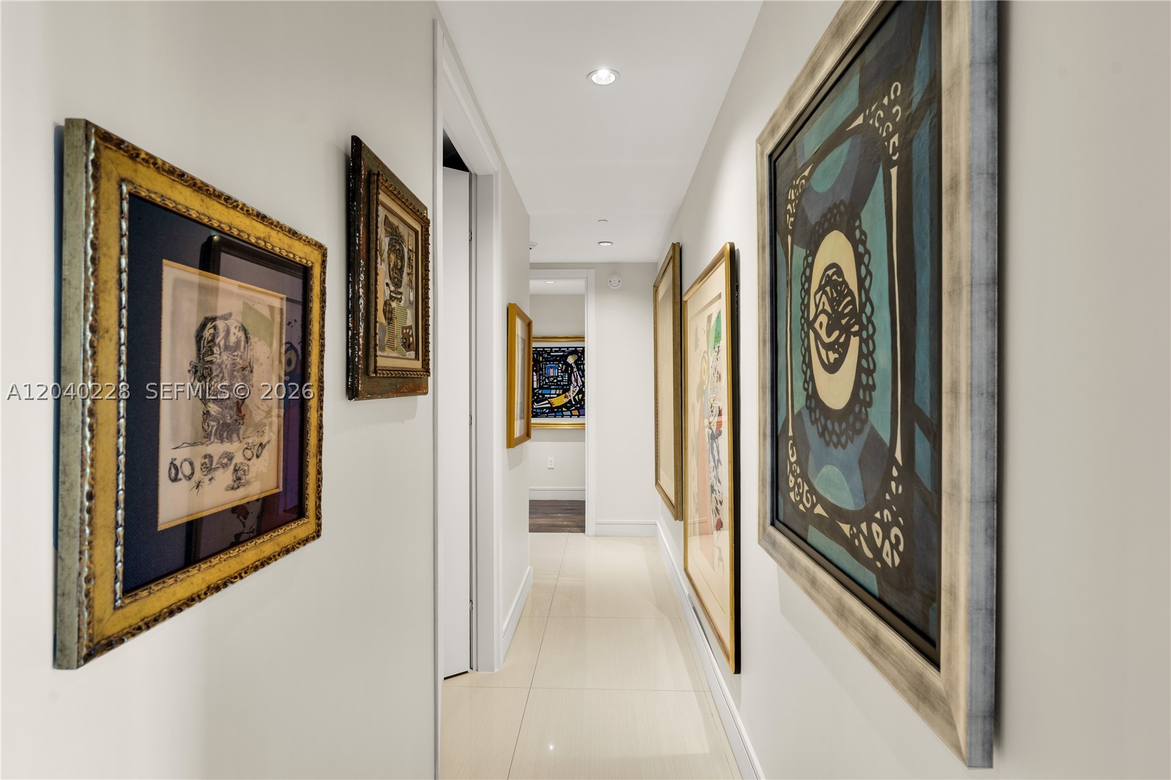 ECHO CONDO - Residential