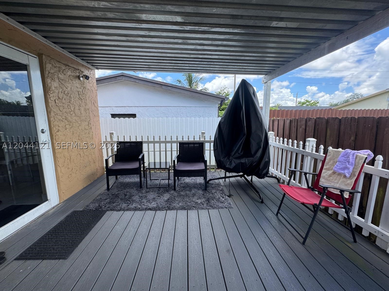 HOLLYWOOD BEACH GARDENS - Residential