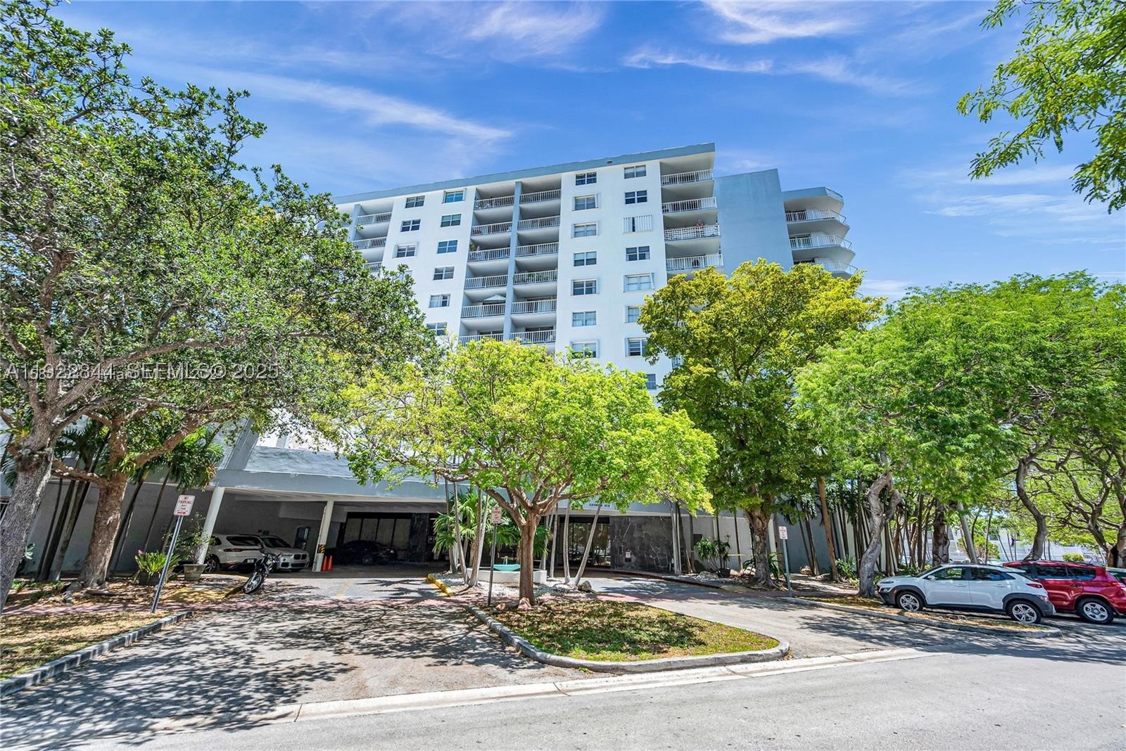 STANTON HOUSE CONDO - Residential