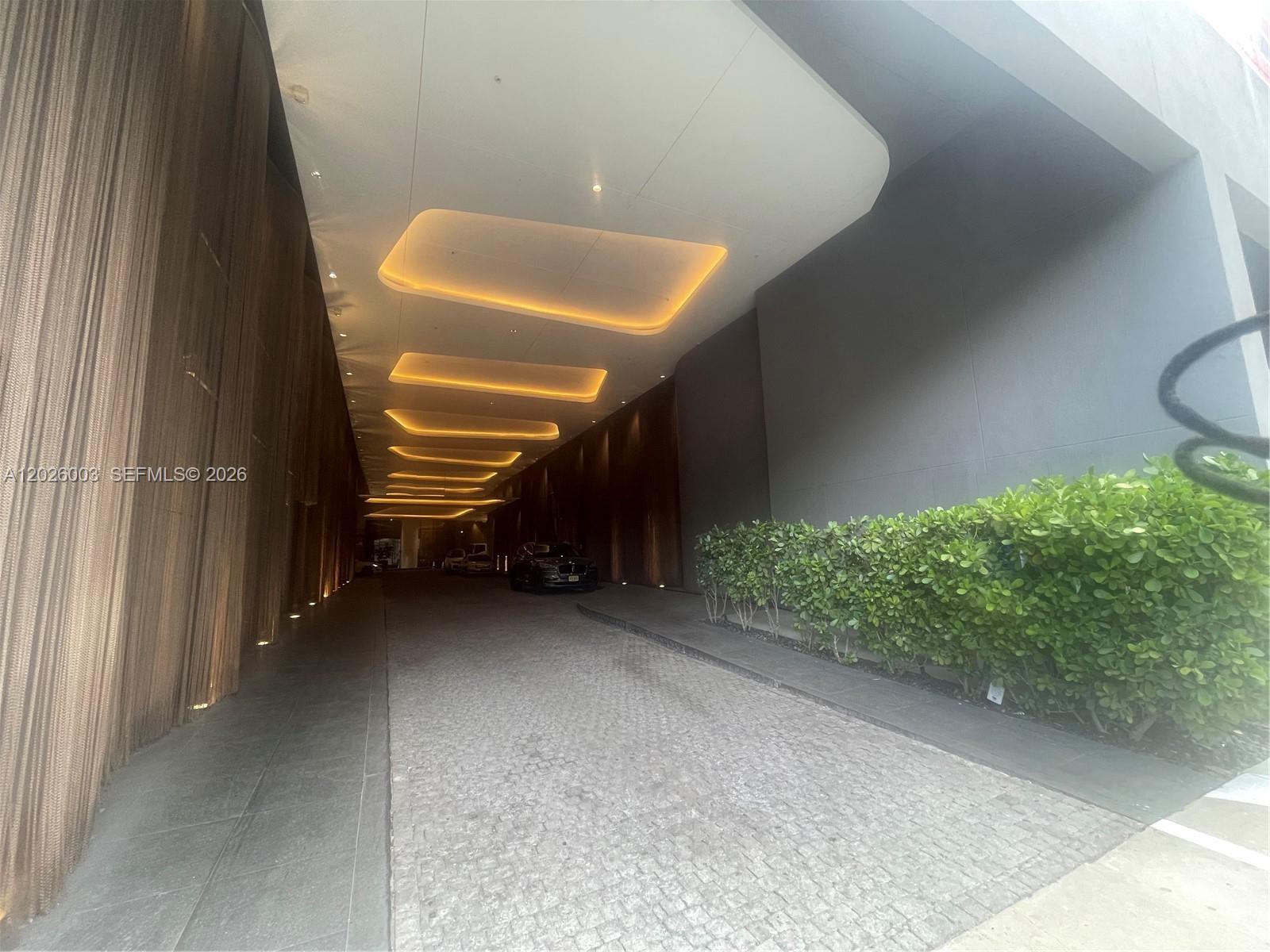 801 SMA RESIDENCES CONDO - Residential Lease