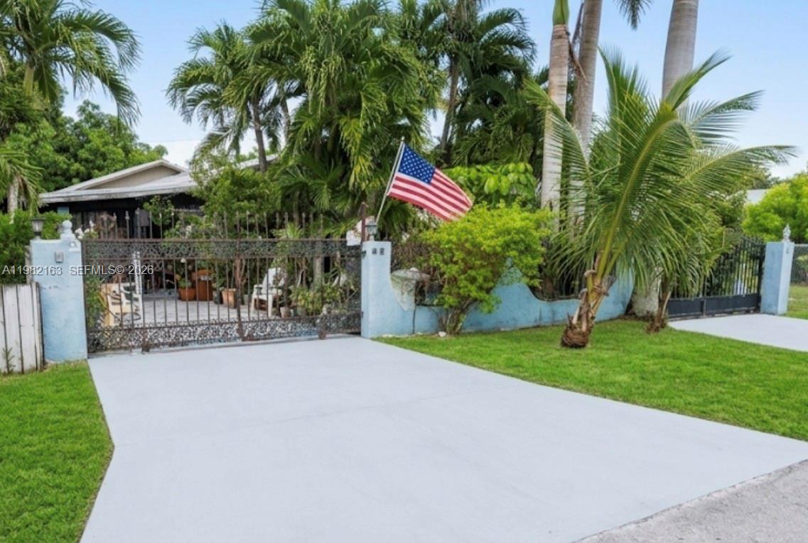 Investor Opportunity, Seller Motivated! Great opportunity to transform this spacious 5-bedroom, 2-bath home located in a desirable Homestead. This property offers incredible potential for investors or buyers looking to renovate and add value. With the right updates and remodeling, this home could generate strong resale profit or excellent rental income. The property features two A/C units, a roof that is only 9 years old, helping. The lot also includes back alley access, offering convenient entry and additional functionality. Located in a quiet residential area close to local parks and just minutes from Everglades National Park, which features near a movie theater, restaurants, and a bowling alley for entertainment. The home is also conveniently located near a Miami-Dade Metrobus stop, making commuting easier. Plus, you’re only about 30 minutes from the beautiful islands of the Florida Keys. This property presents a fantastic investment opportunity. Seller is motivated—bring your offers! CASH ONLY!