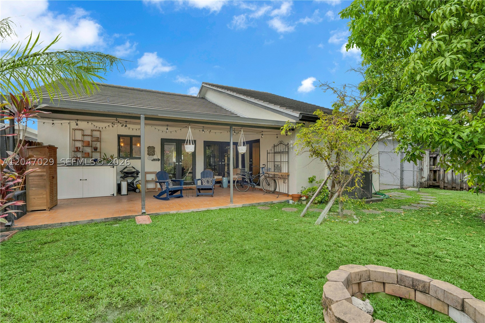 RAINBOW GARDENS VILLAS 1S - Residential