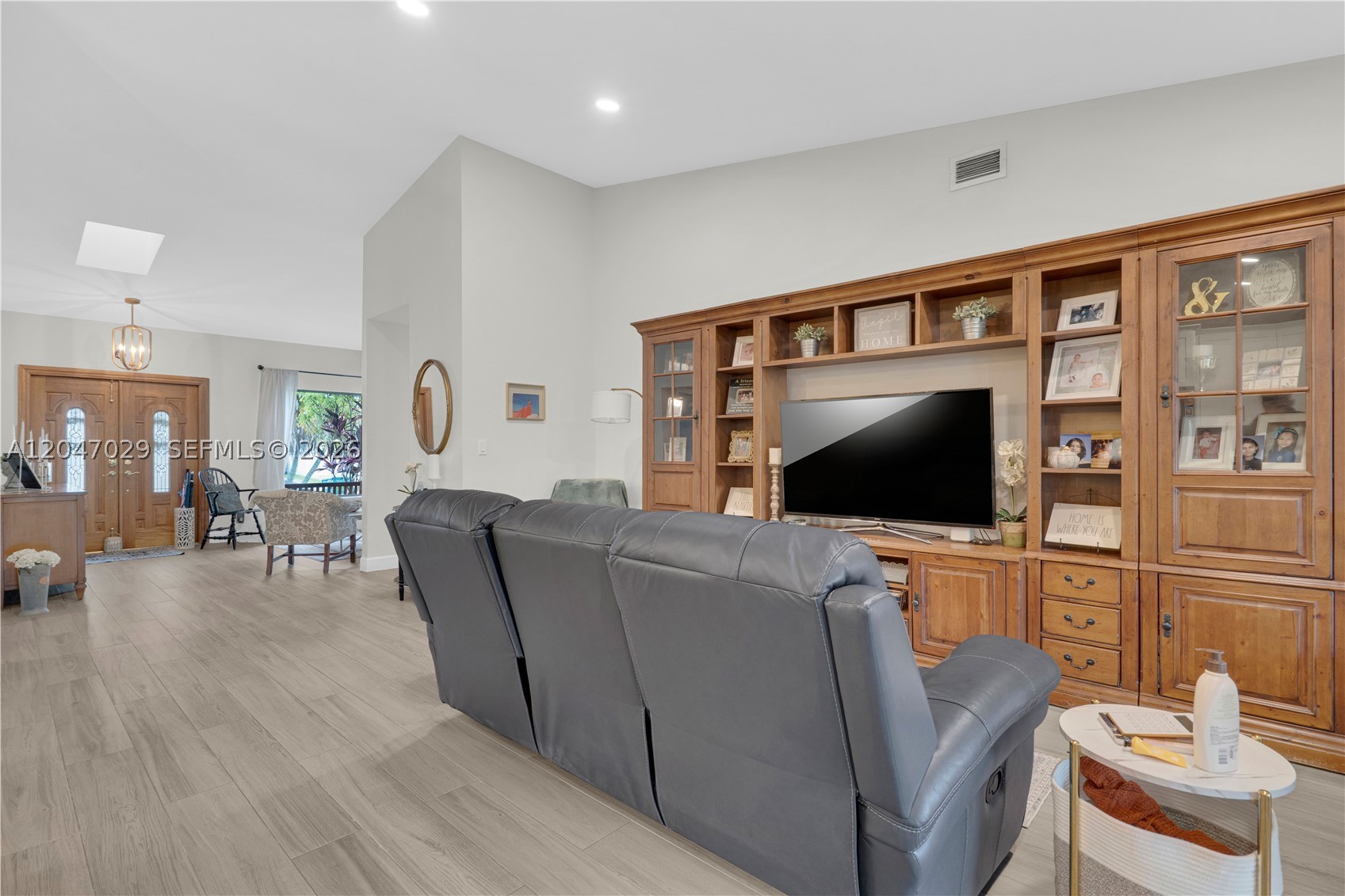 RAINBOW GARDENS VILLAS 1S - Residential