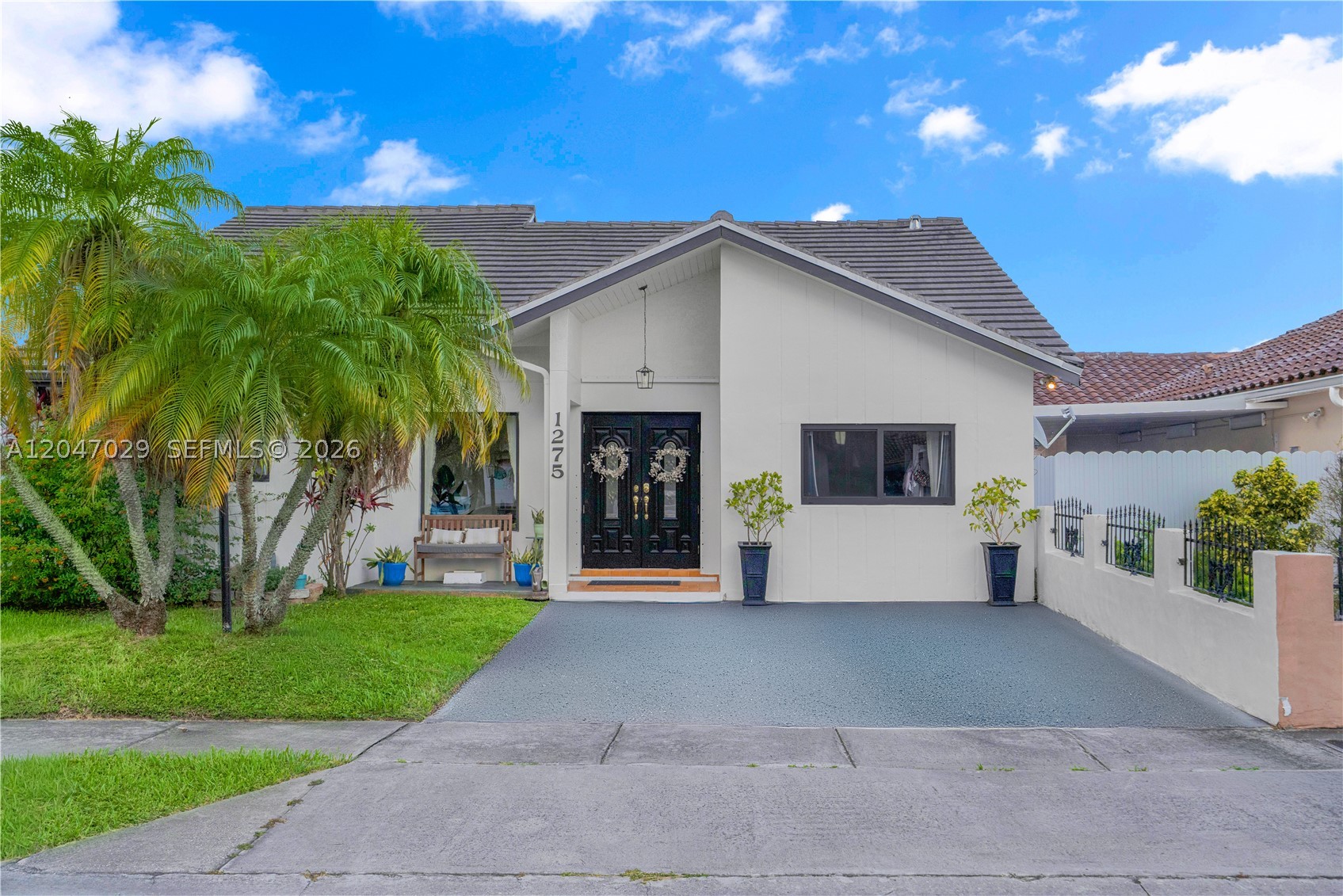 RAINBOW GARDENS VILLAS 1S - Residential