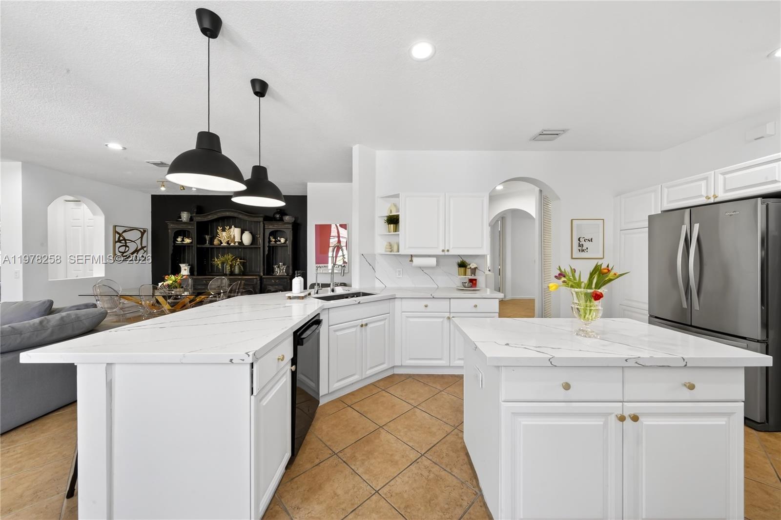 MARIPOSA POINTE AT WESTON - Residential