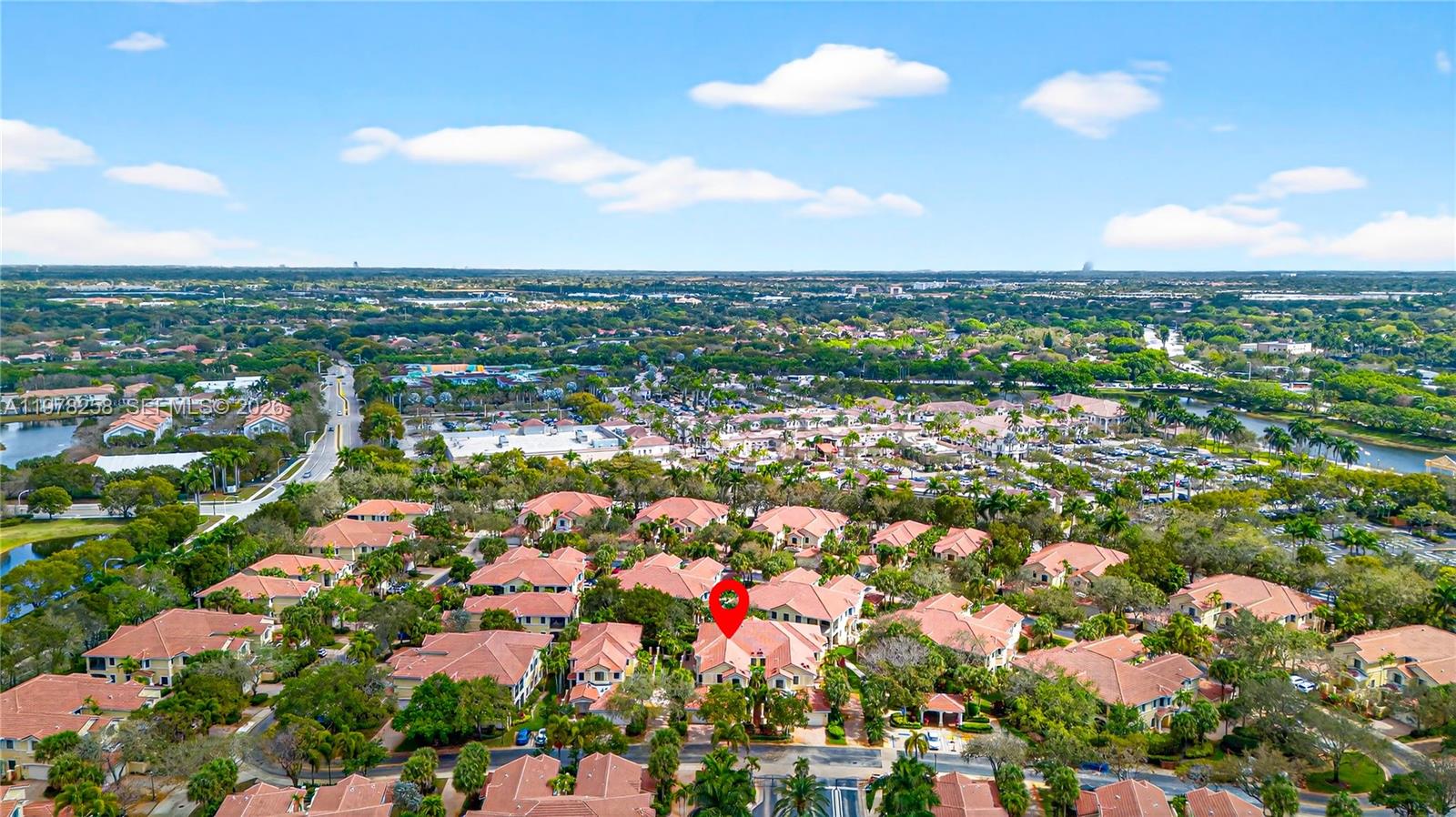 MARIPOSA POINTE AT WESTON - Residential