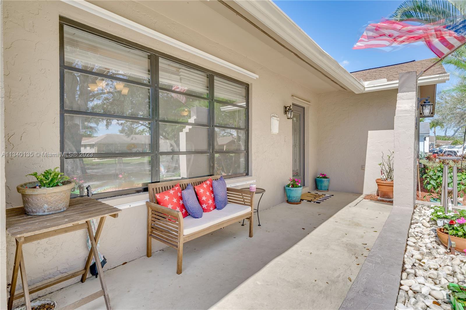 FLAMINGO GARDENS-LIVE OAK - Residential