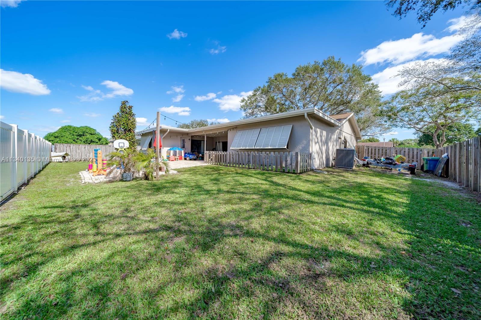FLAMINGO GARDENS-LIVE OAK - Residential