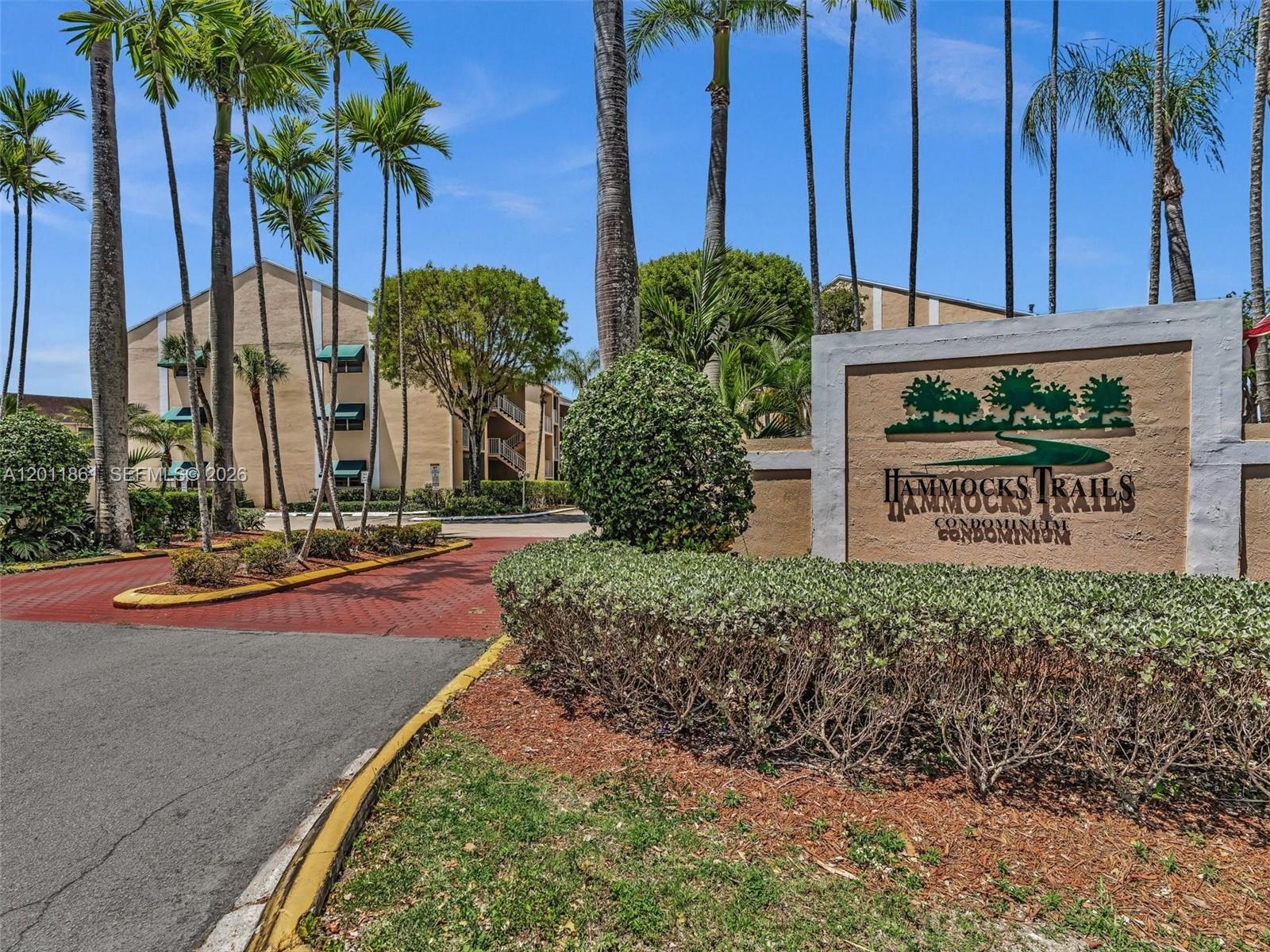 HAMMOCKS TRAILS CONDO - Residential