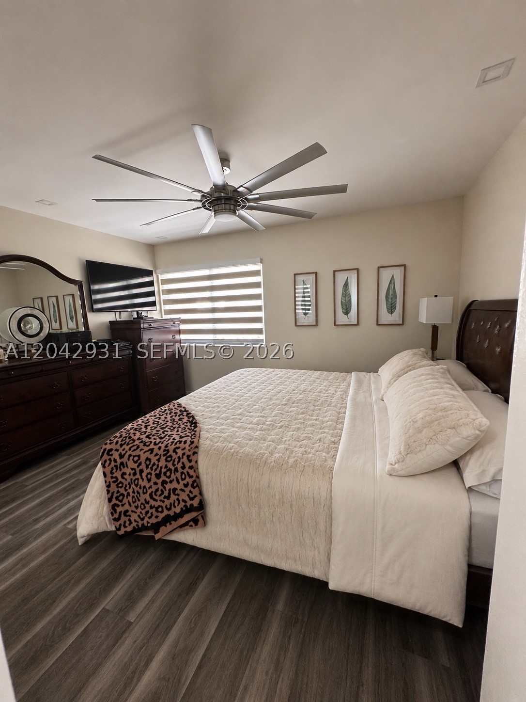 KENLAND COURT - Residential