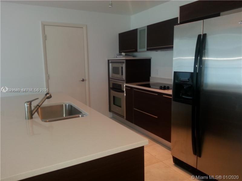 QUANTUM ON THE BAY CONDO - Residential