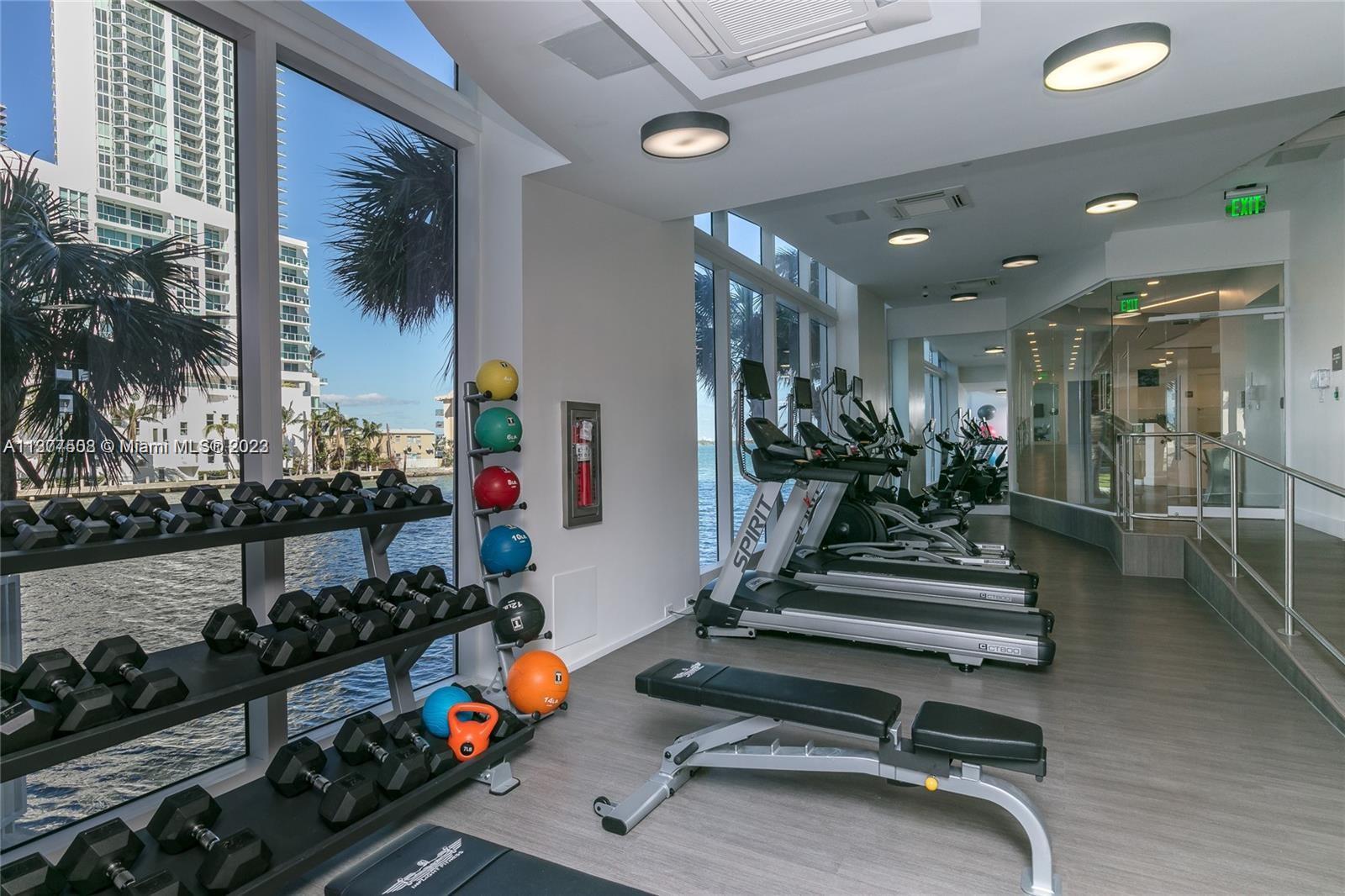 THE CRIMSON CONDO - Residential Lease