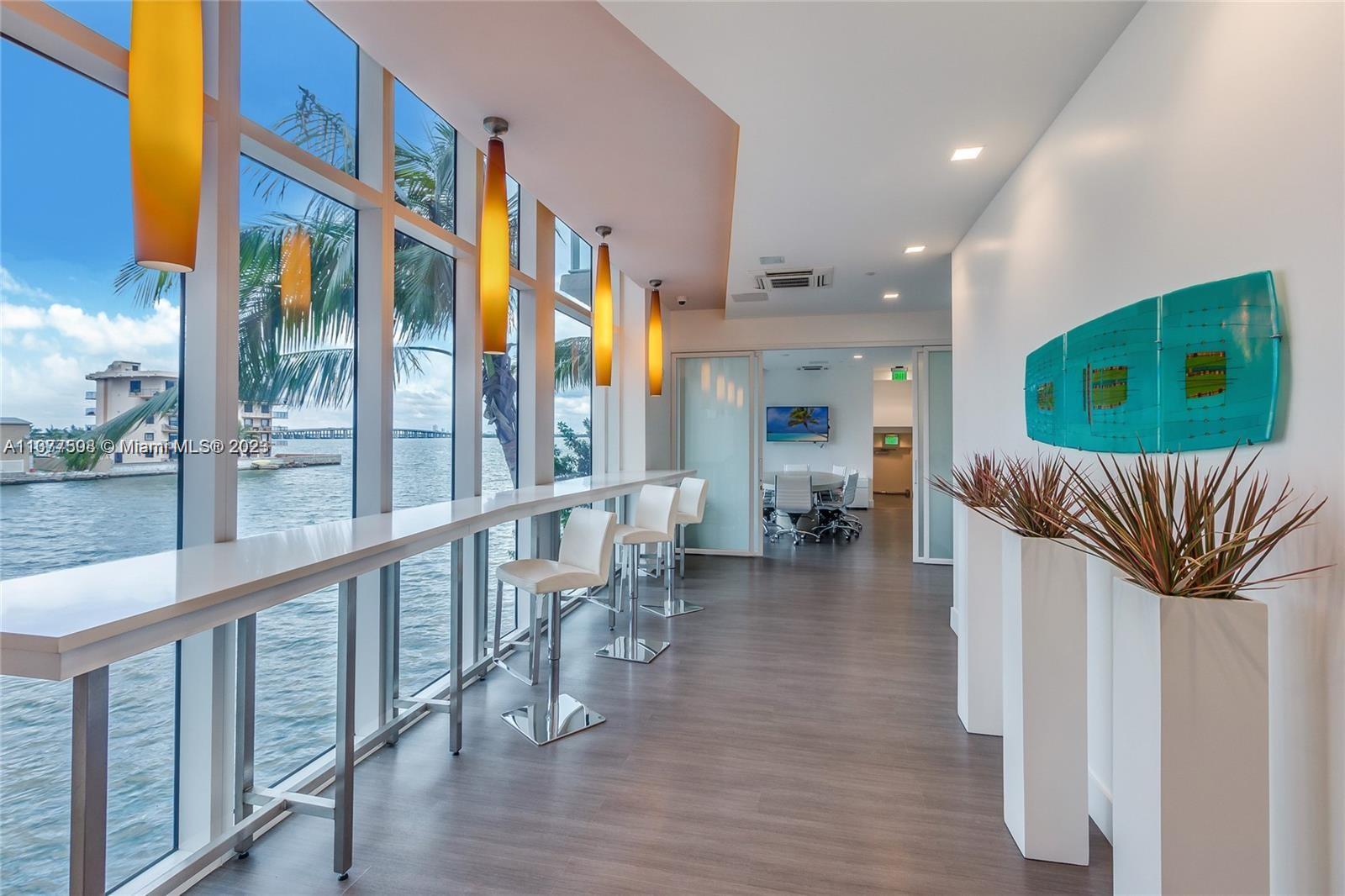THE CRIMSON CONDO - Residential Lease