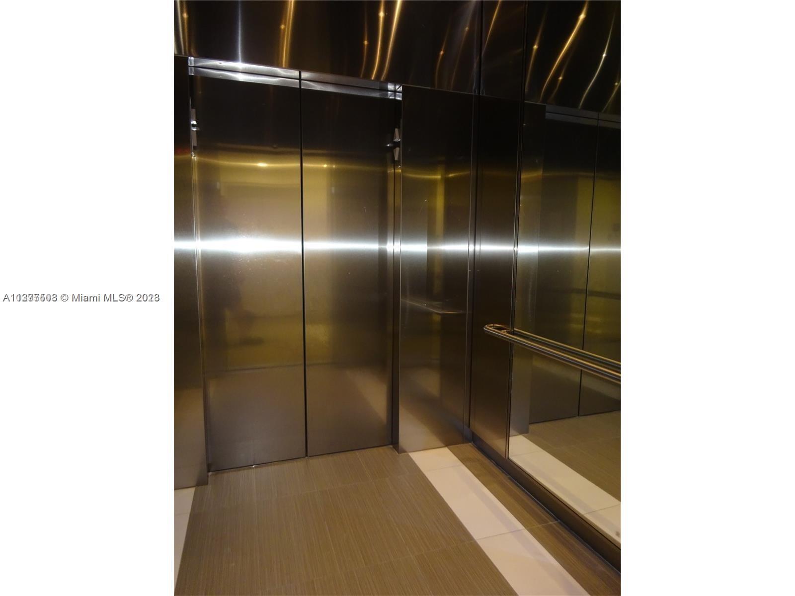 THE CRIMSON CONDO - Residential Lease