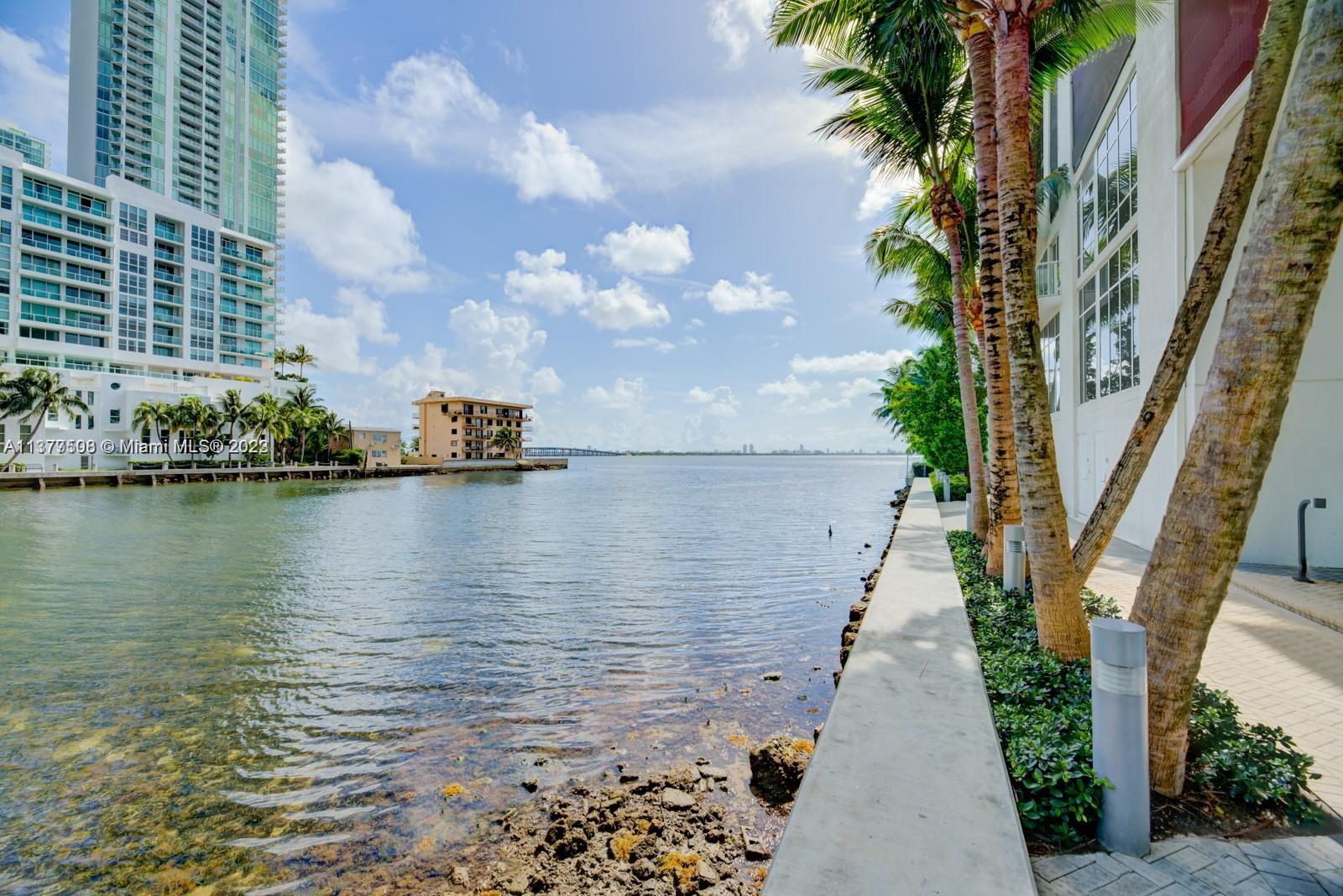 THE CRIMSON CONDO - Residential Lease