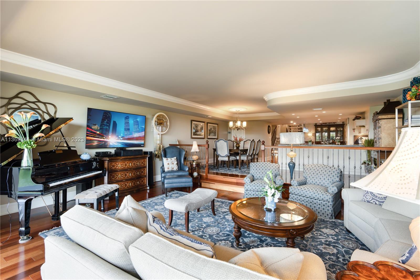 ROYAL HARBOUR YACHT CLUB - Residential