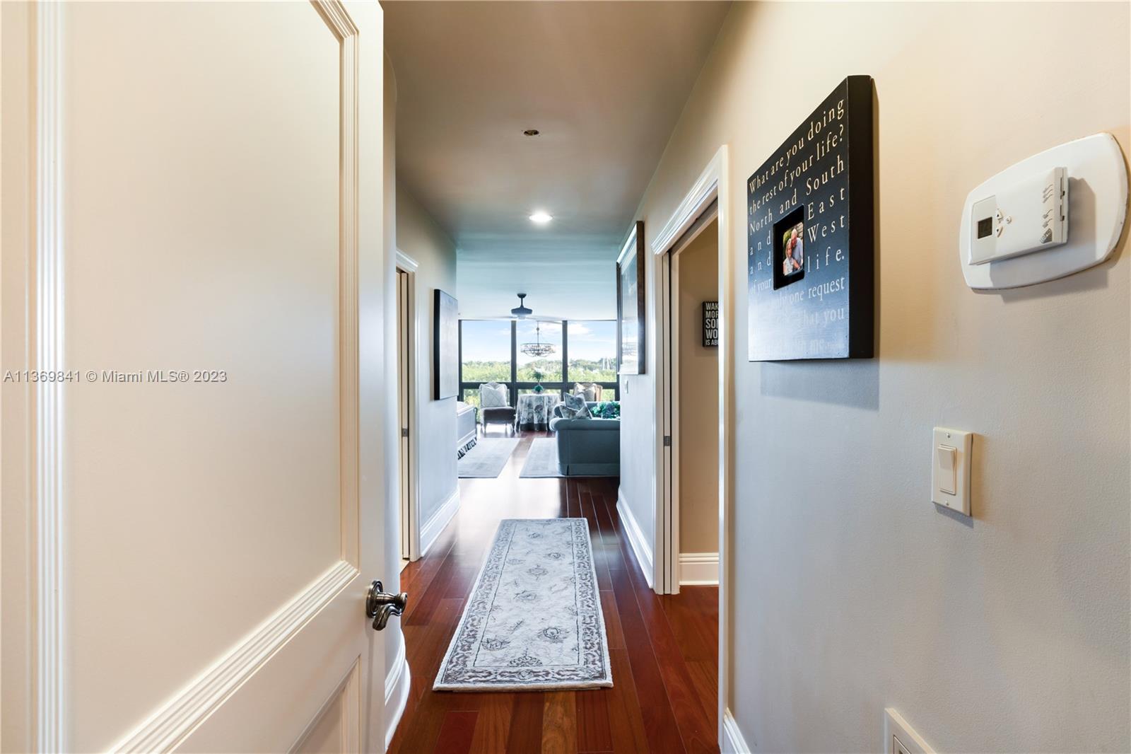 ROYAL HARBOUR YACHT CLUB - Residential