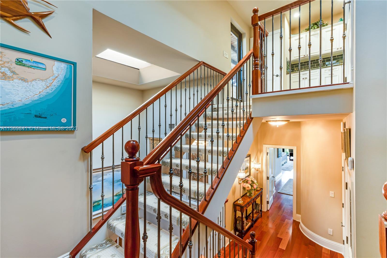 ROYAL HARBOUR YACHT CLUB - Residential